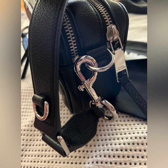 ✨SOLD✨ Marc Jacobs The Moto Shot 21 Black Camera Crossbody Bag Purse Handbag - Picture 9 of 10